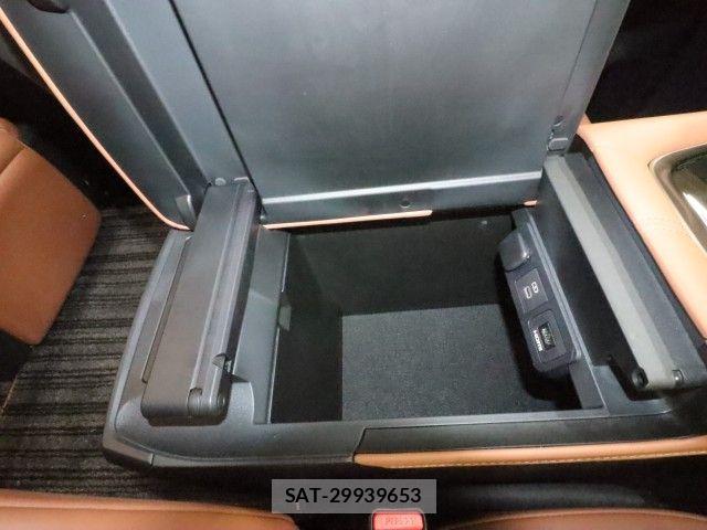 Toyota VELLFIRE 2024-03 8662077-24