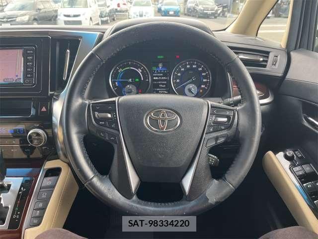 Toyota VELLFIRE 2017-04 8662079-14
