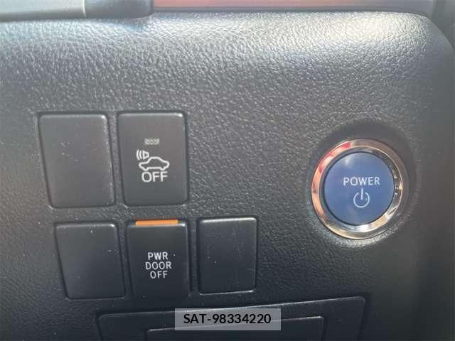 Toyota VELLFIRE 2017-04 8662079-29