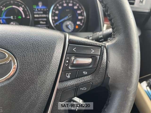 Toyota VELLFIRE 2017-04 8662079-5