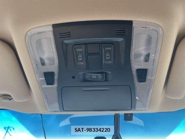 Toyota VELLFIRE 2017-04 8662079-7