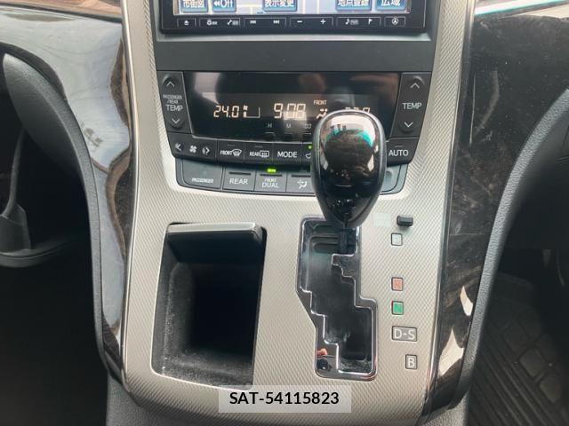 Toyota VELLFIRE 2012-03 8662081-21