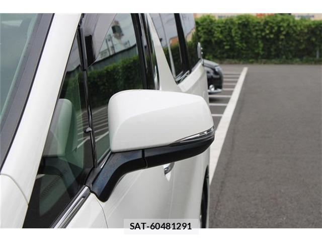 Toyota VELLFIRE 2019-05 8686811-22