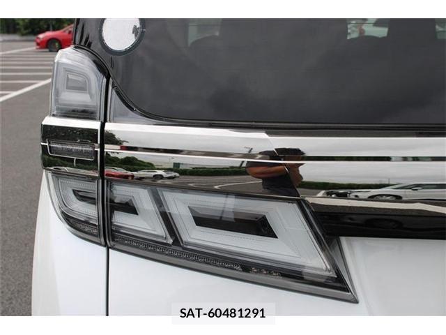 Toyota VELLFIRE 2019-05 8686811-23