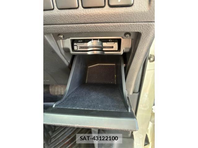 Toyota VELLFIRE 2012-05 8746460-9