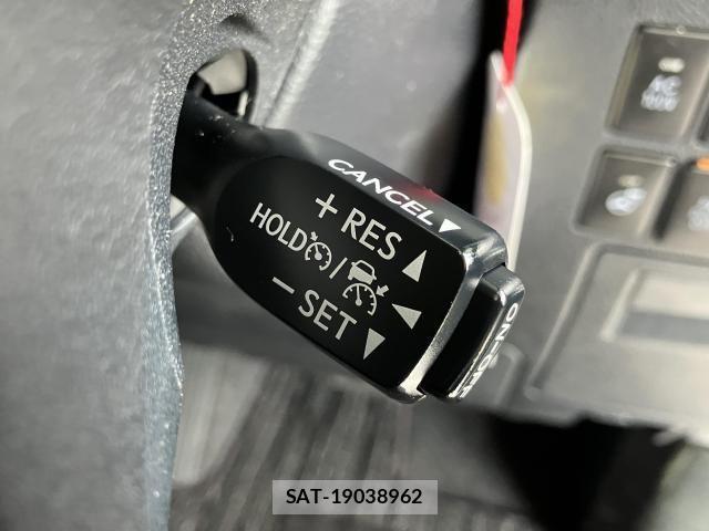 Toyota VELLFIRE 2019-07 8746448-13