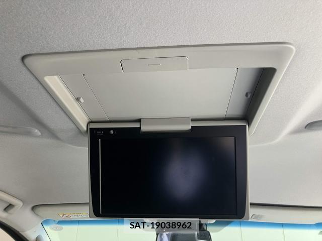 Toyota VELLFIRE 2019-07 8746448-16