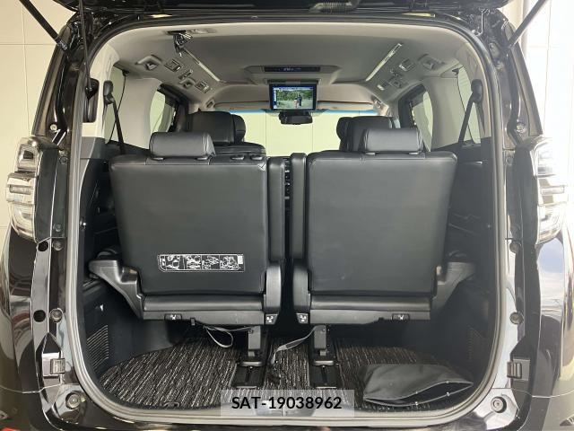 Toyota VELLFIRE 2019-07 8746448-23