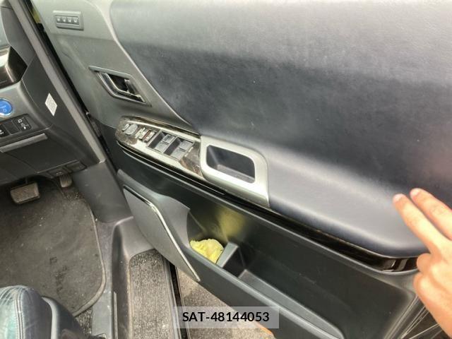 Toyota VELLFIRE 2013-05 8782427-9