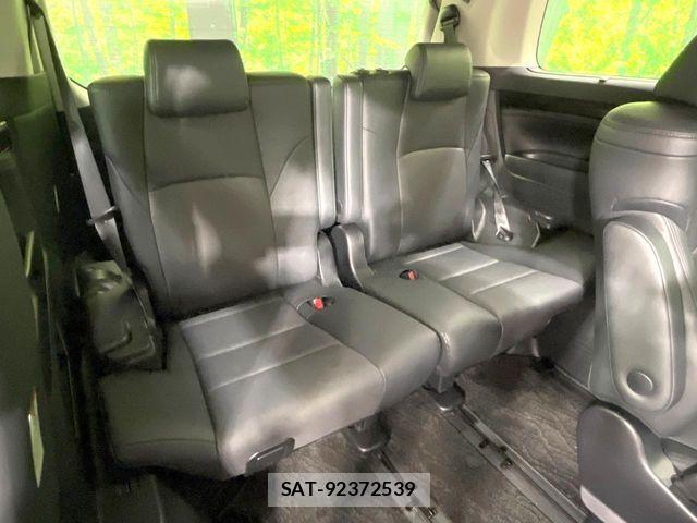 Toyota VELLFIRE 2018-11 8782422-11