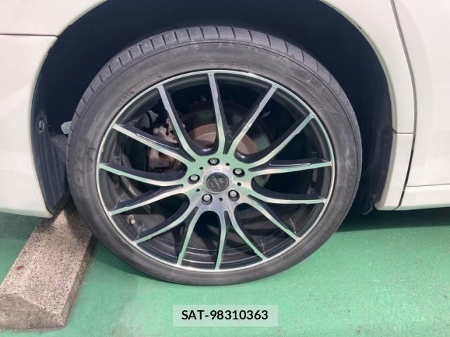 Toyota VELLFIRE 2015-11 8782425-10