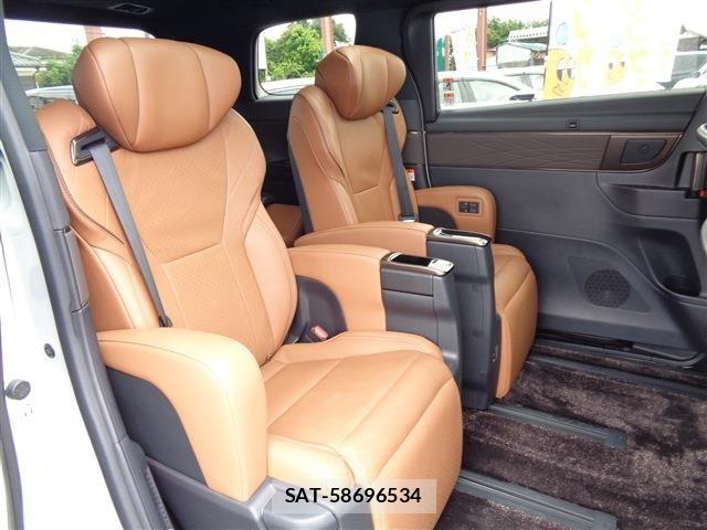 Toyota VELLFIRE 2024-07 8832183-22