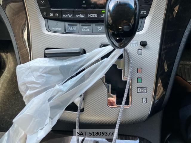 Toyota VELLFIRE 2012-01 8832191-21