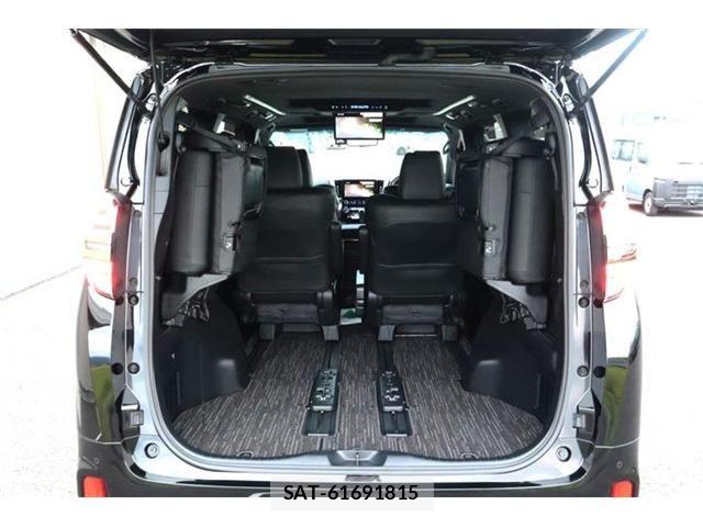 Toyota VELLFIRE 2022-06 8849837-18