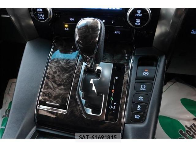 Toyota VELLFIRE 2022-06 8849837-28