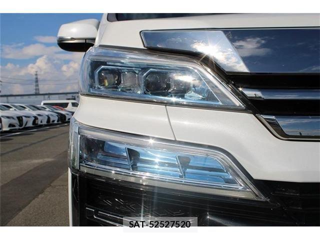 Toyota VELLFIRE 2019-01 8850935-17