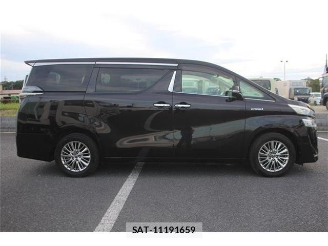Toyota VELLFIRE 2018-06 8850936-16