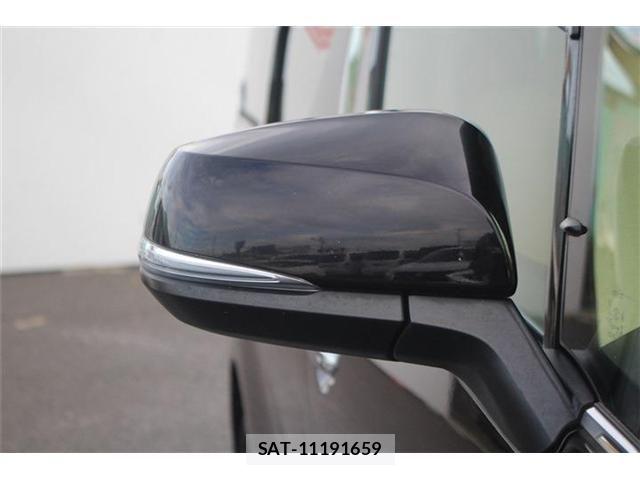 Toyota VELLFIRE 2018-06 8850936-29