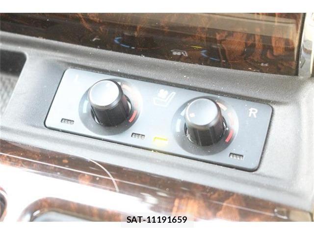 Toyota VELLFIRE 2018-06 8850936-3