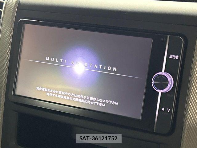Toyota VELLFIRE 2014-02 8850937-3