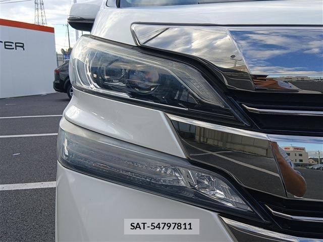 Toyota VELLFIRE 2015-11 8884507-11