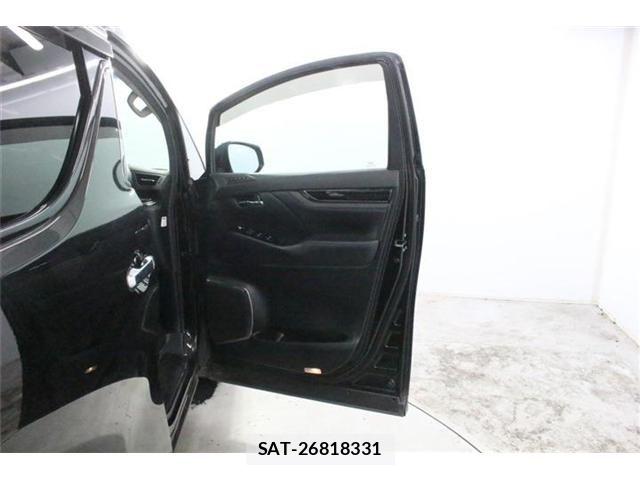 Toyota VELLFIRE 2018-11 8884506-29
