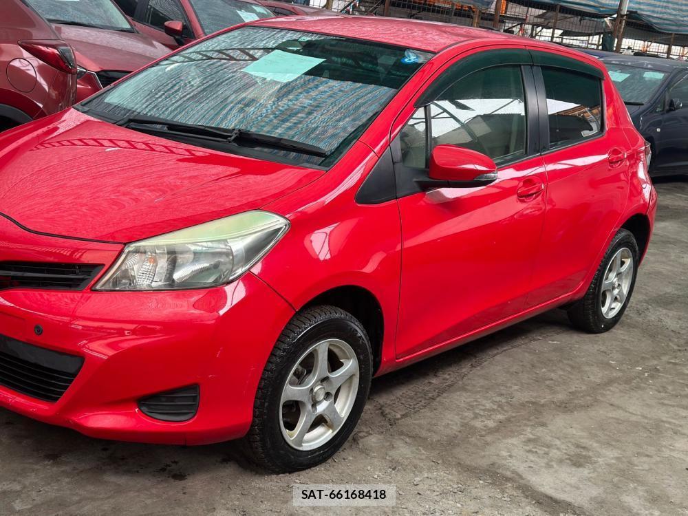 Toyota VITZ HYBRID 2012-05 438853-2