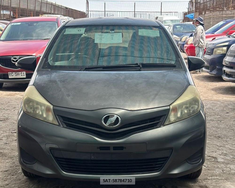 Toyota VITZ 2012-05 438867-0