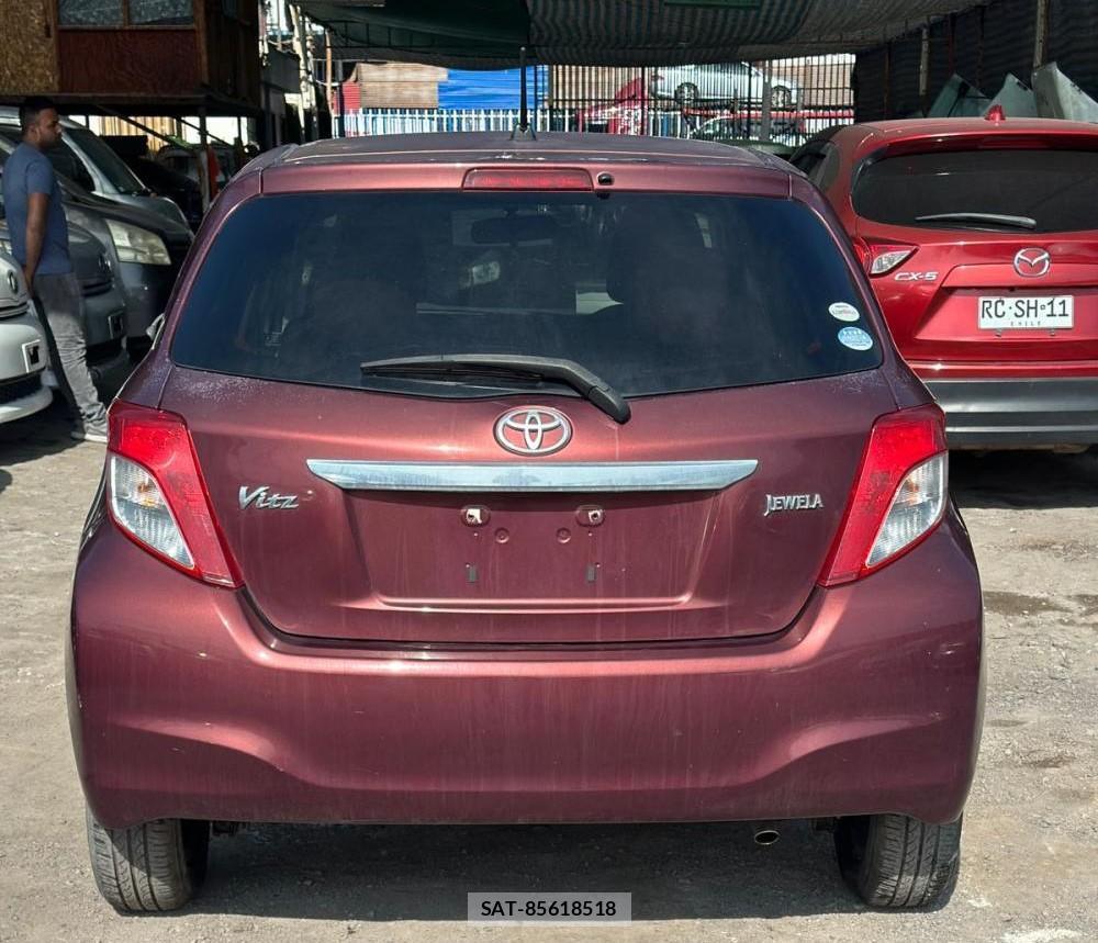Toyota VITZ 2012-04 438868-2