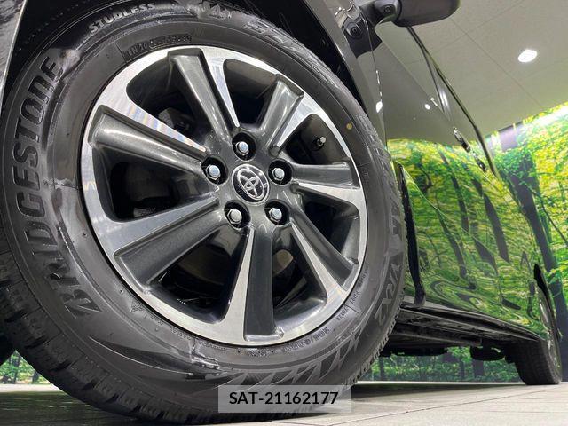 Toyota VOXY 2019-07 4991805-14