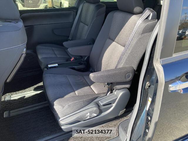 Toyota VOXY 2018-09 5881408-17