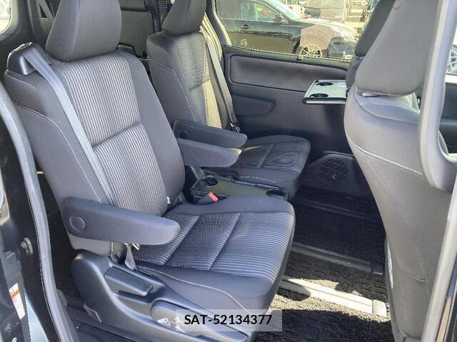 Toyota VOXY 2018-09 5881408-20