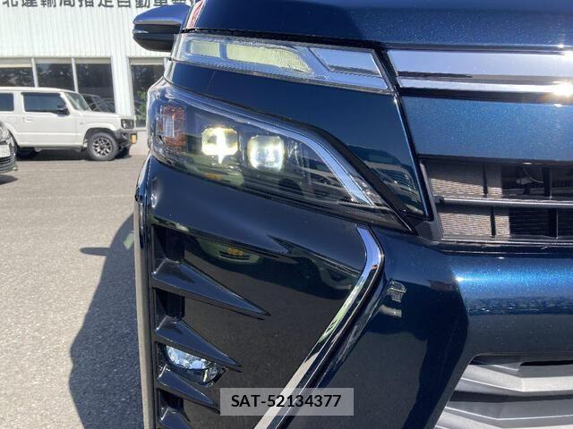 Toyota VOXY 2018-09 5881408-27