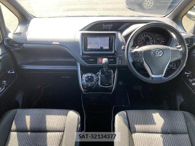 Toyota VOXY 2018-09 5881408-5