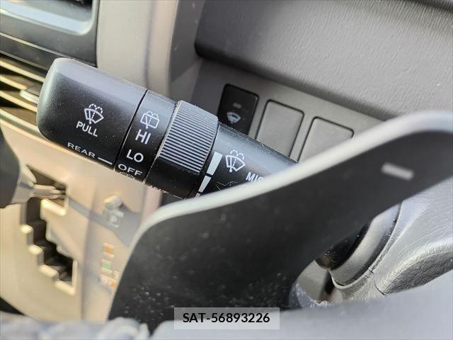 Toyota VOXY 2010-03 5881414-22
