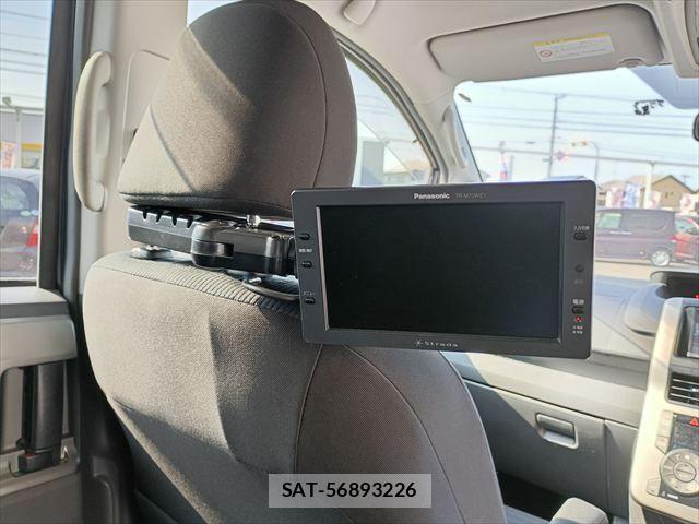 Toyota VOXY 2010-03 5881414-28