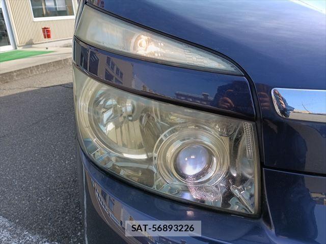 Toyota VOXY 2010-03 5881414-3