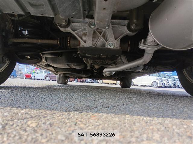 Toyota VOXY 2010-03 5881414-8
