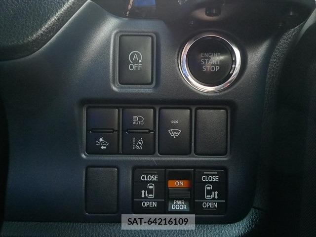 Toyota VOXY 2016-09 6220671-19