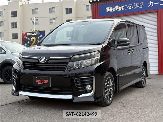 Toyota VOXY 2014-07 6277553-2