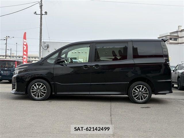 Toyota VOXY 2014-07 6277553-4