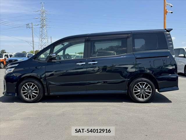 Toyota VOXY 2015-04 6504345-10