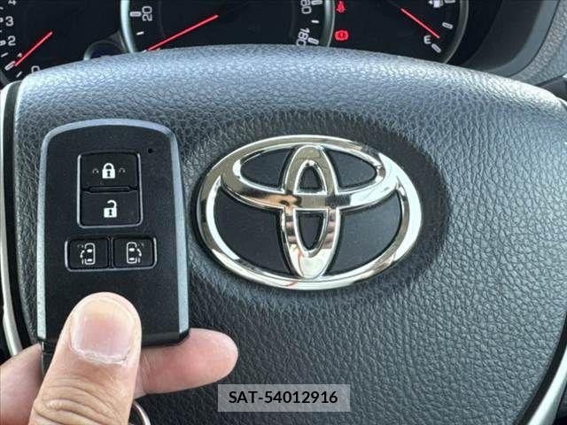 Toyota VOXY 2015-04 6504345-6