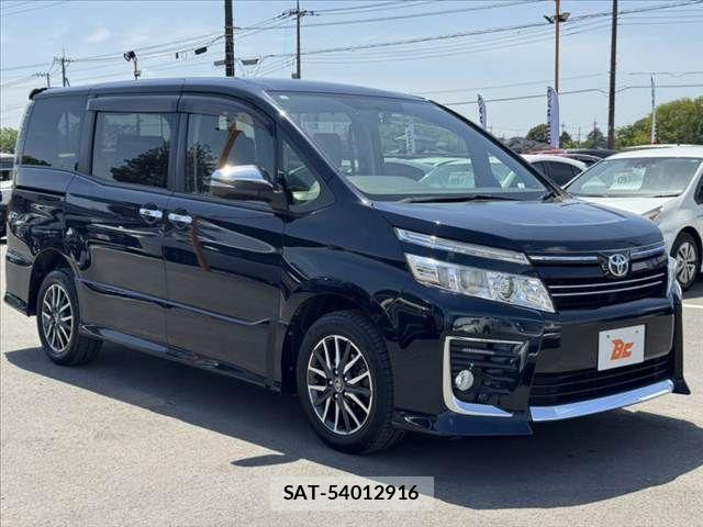 Toyota VOXY 2015-04 6504345-7