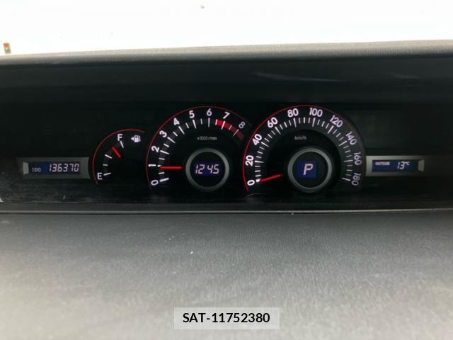 Toyota VOXY 2009-03 6615354-14