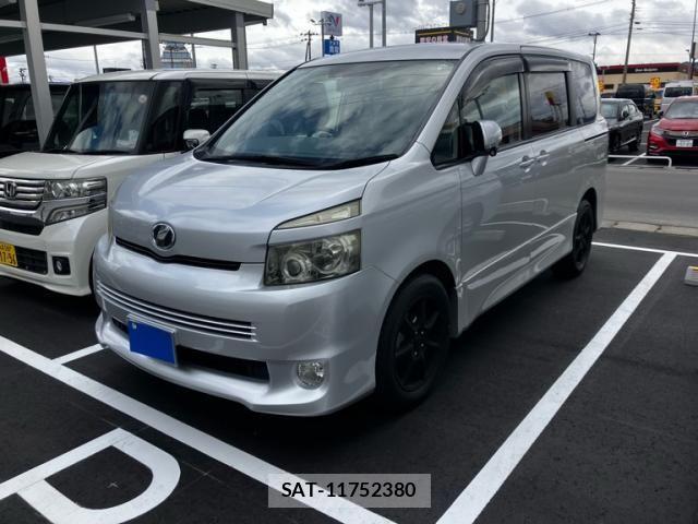 Toyota VOXY 2009-03 6615354-2