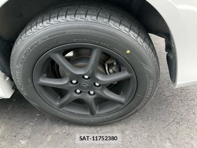 Toyota VOXY 2009-03 6615354-8