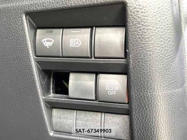 Toyota VOXY 2024-06 6615345-6