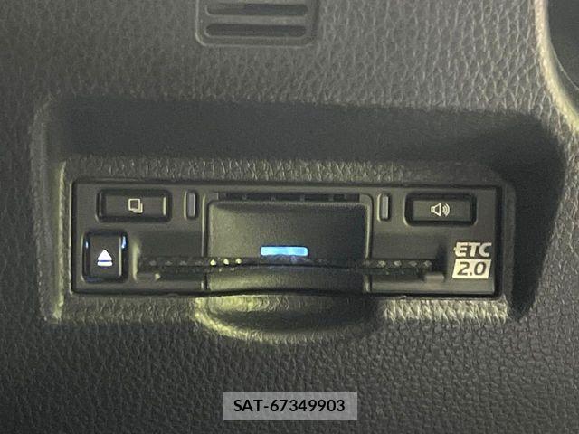 Toyota VOXY 2024-06 6615345-7