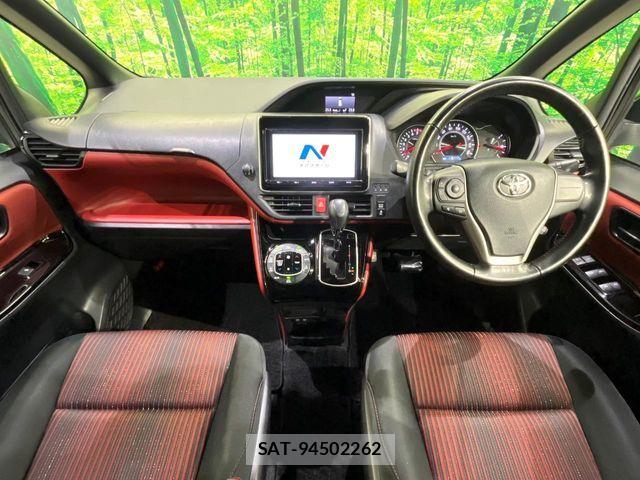 Toyota VOXY 2017-11 6615348-1